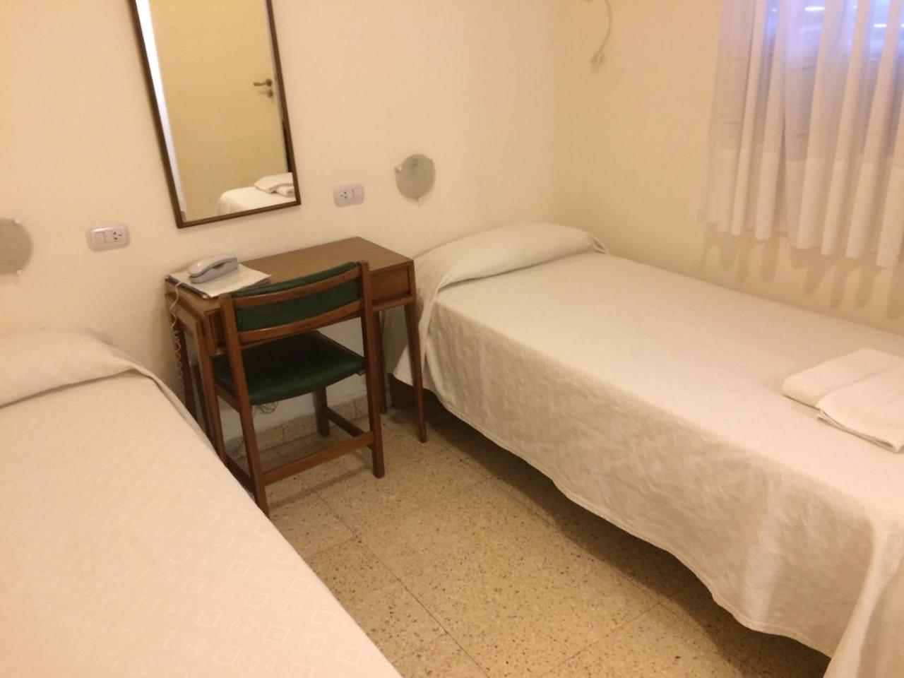 Hotel Pico General Pico Luaran gambar