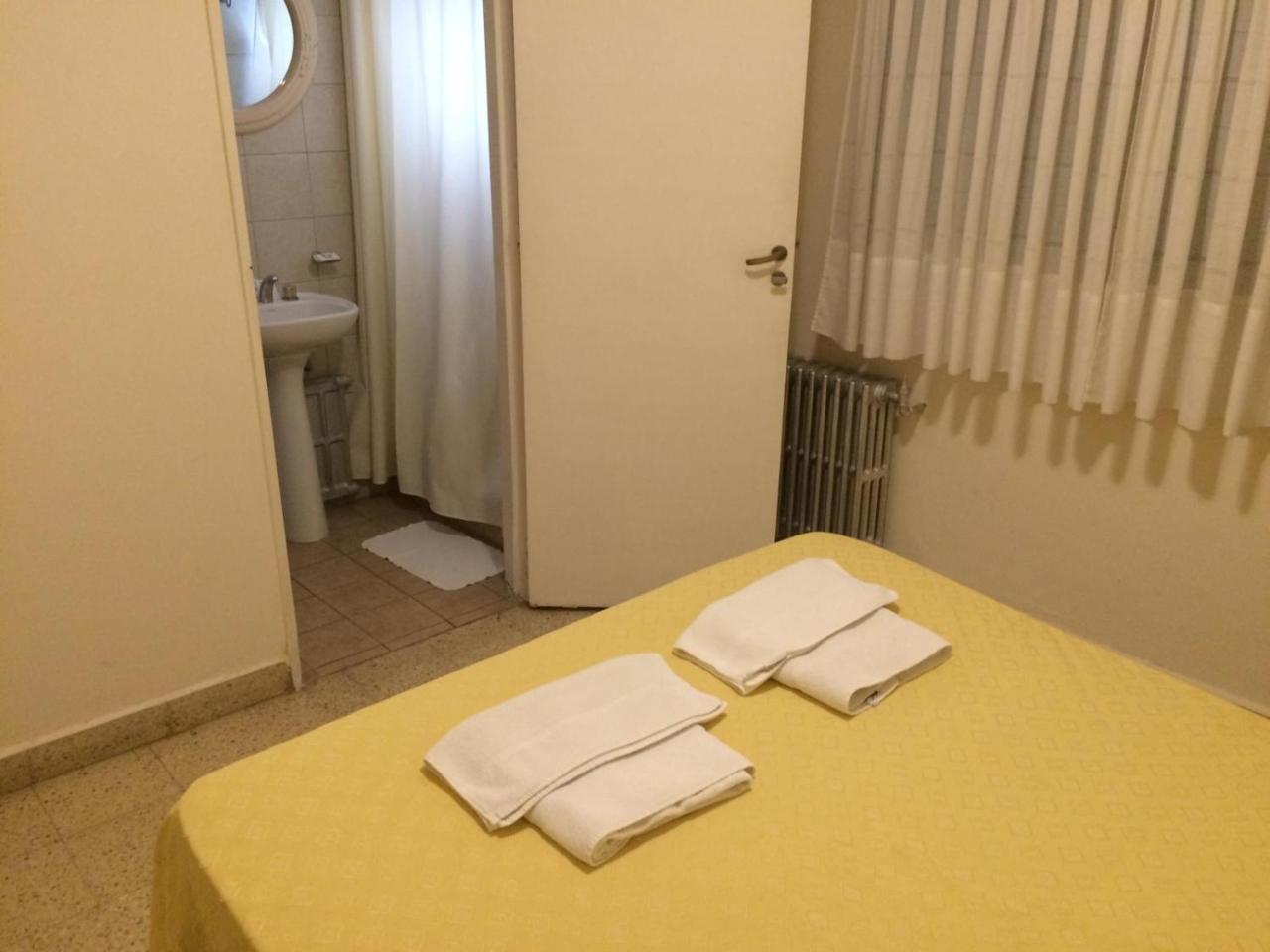 Hotel Pico General Pico Luaran gambar